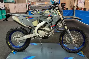 TM EN 300